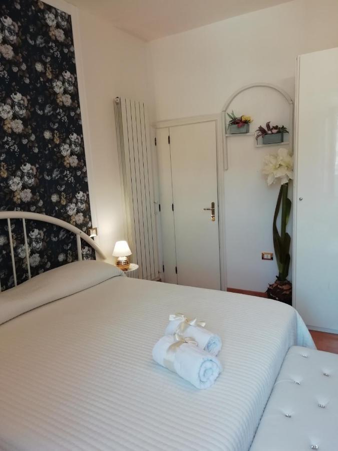 Bed and Breakfast Le Pinelle Terni Exterior foto