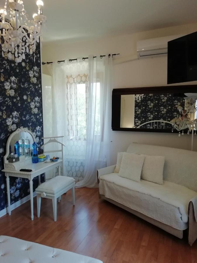Bed and Breakfast Le Pinelle Terni Exterior foto